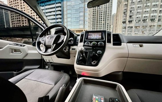 2020 Toyota Hiace Super Grandia (Leather) 2.8 AT in Makati, Metro Manila-2