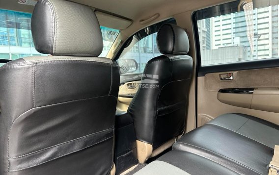 2014 Toyota Fortuner  2.4 G Diesel 4x2 AT in Makati, Metro Manila-9