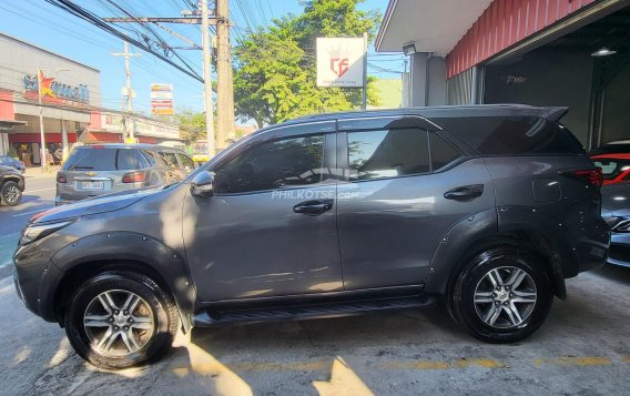 2017 Toyota Fortuner  2.4 G Diesel 4x2 AT in Las Piñas, Metro Manila-12