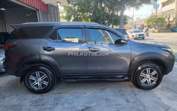 2017 Toyota Fortuner  2.4 G Diesel 4x2 AT in Las Piñas, Metro Manila-8