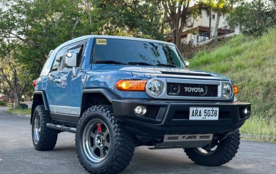 2015 Toyota FJ Cruiser  4.0L V6 in Manila, Metro Manila-29