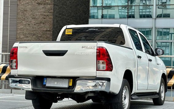 2019 Toyota Hilux  2.4 J DSL 4x2 M/T in Makati, Metro Manila-12