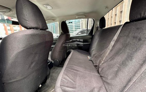 2019 Toyota Hilux  2.4 J DSL 4x2 M/T in Makati, Metro Manila-6