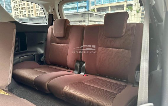 2018 Toyota Fortuner  2.4 G Diesel 4x2 MT in Makati, Metro Manila-14