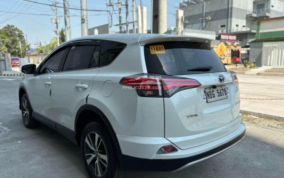 2018 Toyota RAV4  2.5 Active 4X2 AT in Pasay, Metro Manila-15