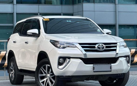 2017 Toyota Fortuner  2.4 V Diesel 4x2 AT in Makati, Metro Manila-18