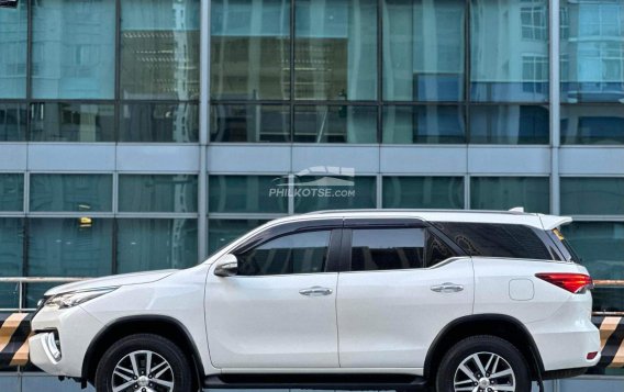 2017 Toyota Fortuner  2.4 V Diesel 4x2 AT in Makati, Metro Manila