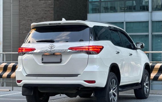 2017 Toyota Fortuner  2.4 V Diesel 4x2 AT in Makati, Metro Manila-13