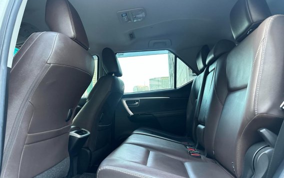 2017 Toyota Fortuner  2.4 V Diesel 4x2 AT in Makati, Metro Manila-3