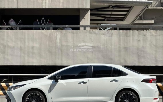 2022 Toyota Corolla Altis G-RS 1.6 V CVT in Makati, Metro Manila-16