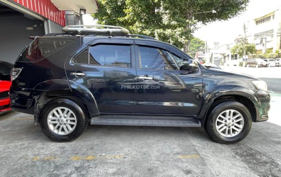 2014 Toyota Fortuner  2.7 G Gas A/T in Las Piñas, Metro Manila-8