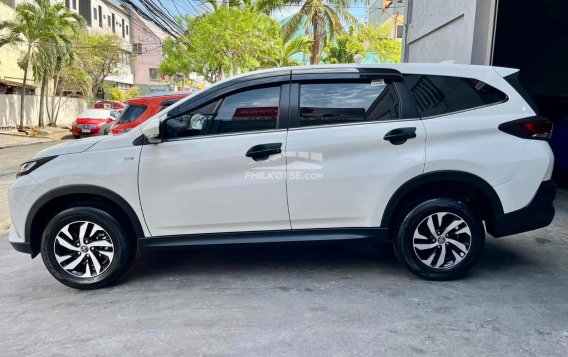 2022 Toyota Rush  1.5 E MT in Las Piñas, Metro Manila-2