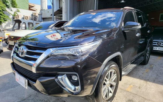 2019 Toyota Fortuner  2.4 V Diesel 4x2 AT in Las Piñas, Metro Manila-13