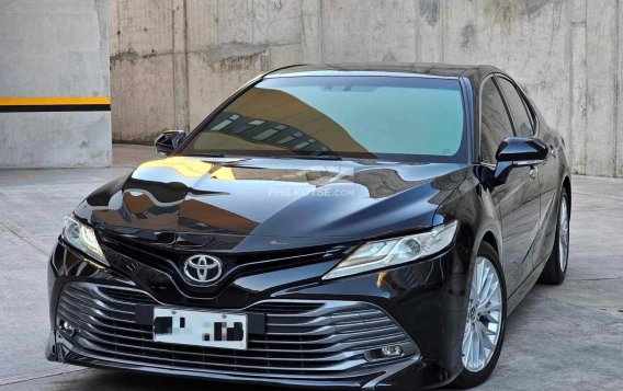 2020 Toyota Camry  2.5 V in Manila, Metro Manila-12