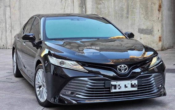 2020 Toyota Camry  2.5 V in Manila, Metro Manila-11