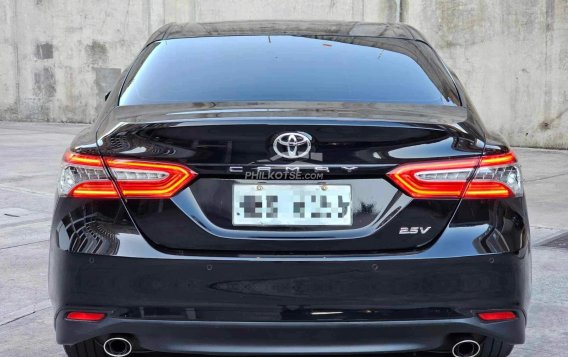 2020 Toyota Camry  2.5 V in Manila, Metro Manila-9