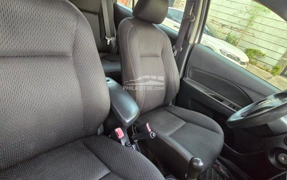 2013 Toyota Vios  1.3 J MT in Manila, Metro Manila-11