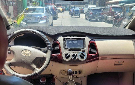 2007 Toyota Innova  2.0 E Gas MT in Manila, Metro Manila-6