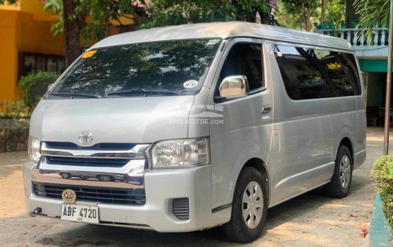 2015 Toyota Hiace  GL Grandia A/T in Manila, Metro Manila-8