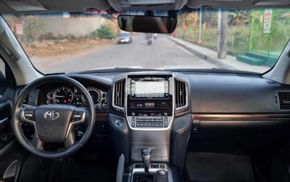 2018 Toyota Land Cruiser in Manila, Metro Manila-4