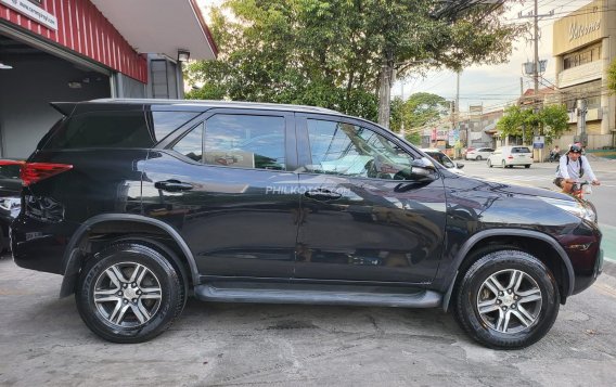 2016 Toyota Fortuner  2.7 G Gas A/T in Las Piñas, Metro Manila-6