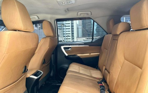 2017 Toyota Fortuner  2.4 G Diesel 4x2 AT in Makati, Metro Manila-8