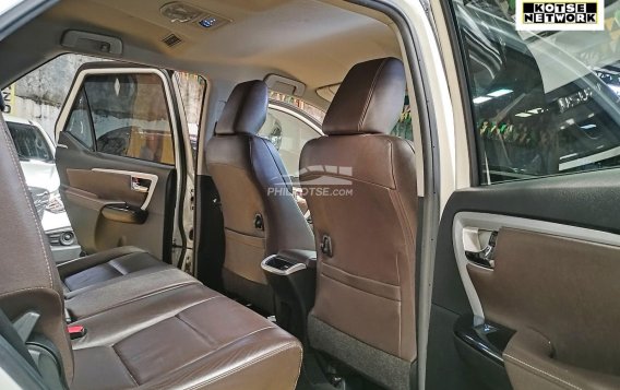 2018 Toyota Fortuner  2.4 V Diesel 4x2 AT in Quezon City, Metro Manila-9