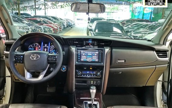 2018 Toyota Fortuner  2.4 V Diesel 4x2 AT in Quezon City, Metro Manila-10