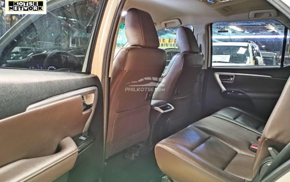 2018 Toyota Fortuner  2.4 V Diesel 4x2 AT in Quezon City, Metro Manila-13