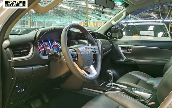 2018 Toyota Fortuner  2.4 V Diesel 4x2 AT in Quezon City, Metro Manila-16