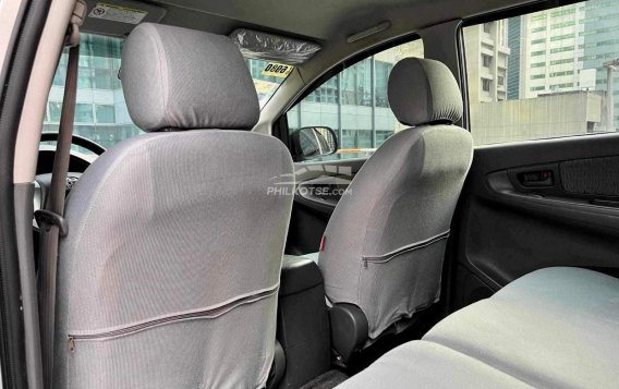 2015 Toyota Innova  2.8 E Diesel MT in Makati, Metro Manila-4