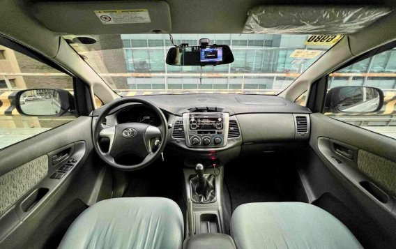 2015 Toyota Innova  2.8 E Diesel MT in Makati, Metro Manila-10