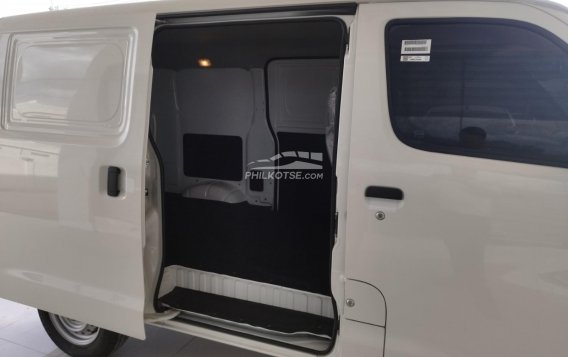 2023 Toyota Lite Ace Panel Van 1.5 MT in Plaridel, Bulacan-9