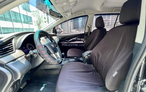 2021 Toyota Innova  2.8 E Diesel AT in Makati, Metro Manila-14