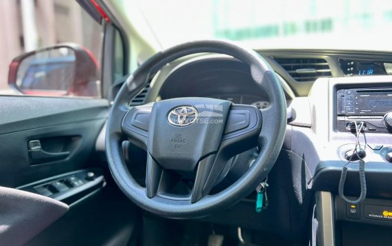2018 Toyota Innova  2.8 J Diesel MT in Makati, Metro Manila-4