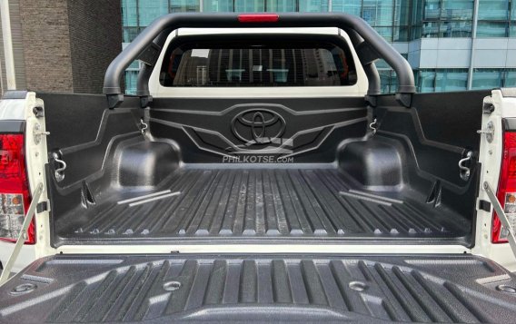 2019 Toyota Hilux Conquest 2.4 4x2 MT in Makati, Metro Manila-9