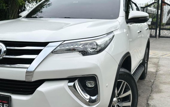 2019 Toyota Fortuner  2.4 V Diesel 4x2 AT in Manila, Metro Manila-8