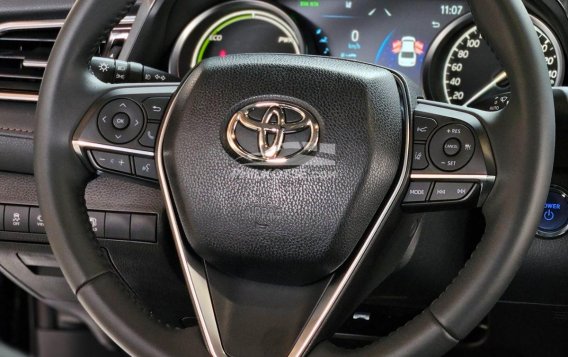 2023 Toyota Camry Hybrid in Quezon City, Metro Manila-10
