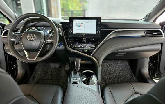 2023 Toyota Camry Hybrid in Quezon City, Metro Manila-14