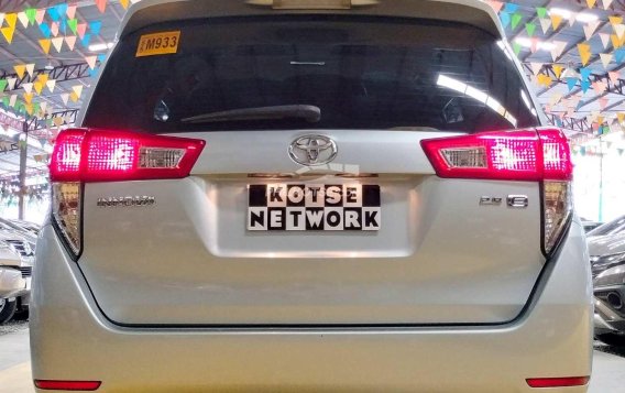 2022 Toyota Innova  2.8 E Diesel AT in Quezon City, Metro Manila-3