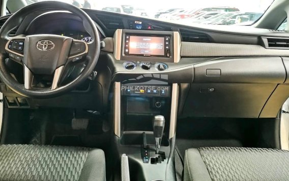 2022 Toyota Innova  2.8 E Diesel AT in Quezon City, Metro Manila-9