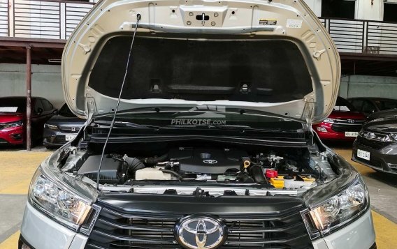 2022 Toyota Innova  2.8 E Diesel AT in Quezon City, Metro Manila-13