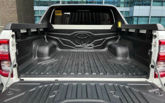 2023 Toyota Hilux in Makati, Metro Manila-10