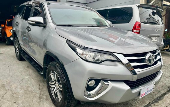 2017 Toyota Fortuner  2.7 G Gas A/T in Las Piñas, Metro Manila-7