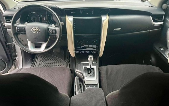 2017 Toyota Fortuner  2.7 G Gas A/T in Las Piñas, Metro Manila-10