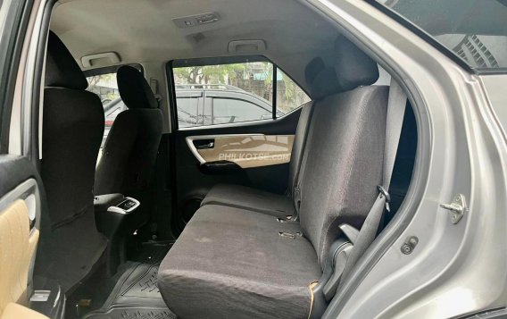 2017 Toyota Fortuner  2.7 G Gas A/T in Las Piñas, Metro Manila-11