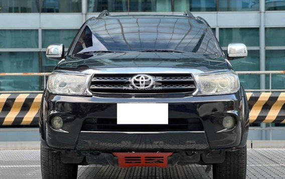 2011 Toyota Fortuner  2.4 G Diesel 4x2 AT in Makati, Metro Manila