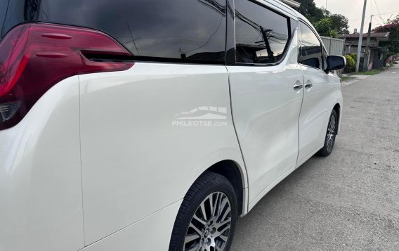 2016 Toyota Alphard in Manila, Metro Manila-15