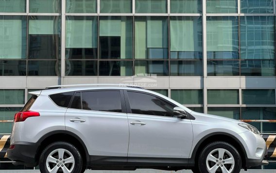 2013 Toyota RAV4 in Makati, Metro Manila-13