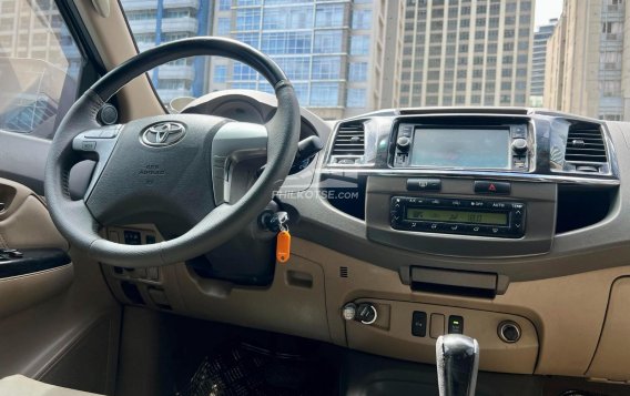 2013 Toyota Fortuner in Makati, Metro Manila-11